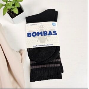 GIVEAWAY Bombas Black Crew Socks Size Small